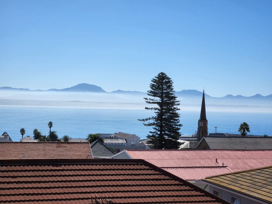 3 Bedroom Property for Sale in Mossel Bay Central Western Cape